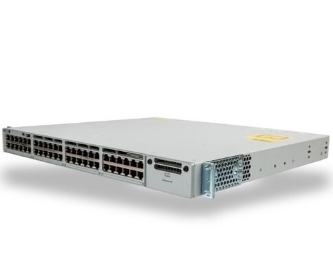 Cisco Catalyst 9300 Switch met 48 UPOE-poorten 256 Gbps schakelcapaciteit en deep buffer voor netwerken met hoge dichtheid