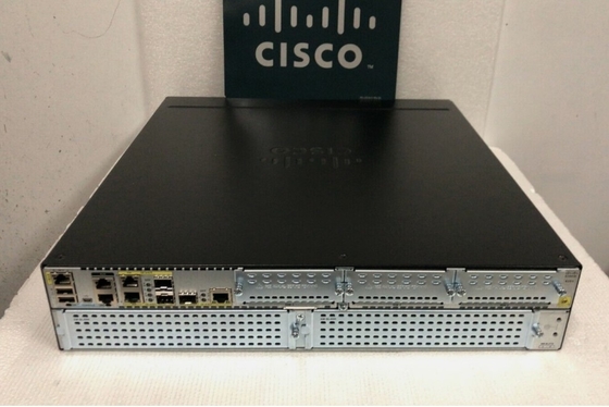ISR4351-VSEC/K9 Cisco ISR 4351 Bundle met UC & Sec Lic PVDM4-64 CUBE-25 die 3 Network Interface Modules (NIM) -slots ondersteunt