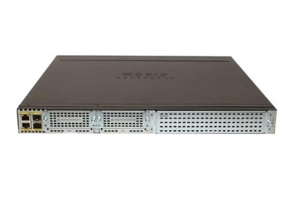 ISR4431-K9 ondersteunt 3 netwerkinterface-modules NIM-slots levert 500 Mbps tot 1 Gbps totale doorvoer