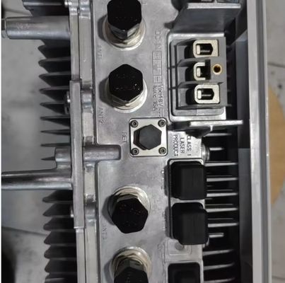 474800A (ARGA) Een Nokia AirScale RFM 6T6R B1 radiofrequentiemodule gebruikt in cellulaire basisstations voor 4G LTE-netwerken