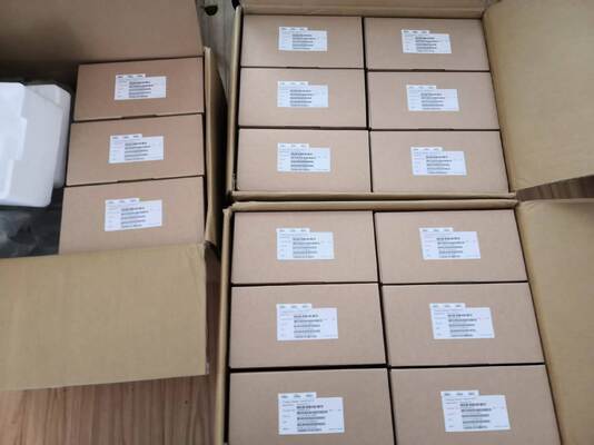 FAP-431F-E FortiAP-431F Indoor Wireless FortiAP - Tri-radio (2x 802.11 a/b/g/n/ac/ax, 4x4 MIMO en 1x 802.11 a/b/g/n/ac Wave 2, 2x2 MU-MIMO), interne antennes, 1x 100/1000/2500 Base-T RJ45, 1x 10/10