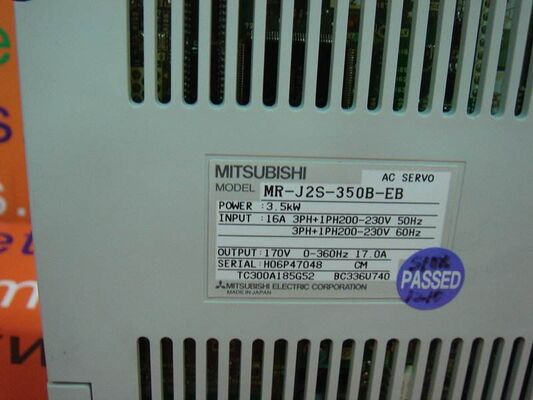 MR-J2S-350B-S041U703 AC-servoaandrijving 3,5 kW | Mitsubishi industriële automatiseringscomponent