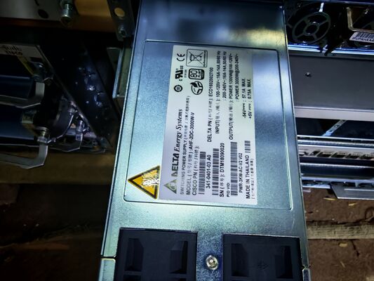 Cisco ASR-9904-router met 2x10G/IG Service Edge Line Card (BRAS)-configuratie