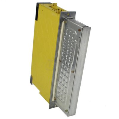 FANUC A06B-6124-H104 Servo Versterkermodule CNC Drive met 2,8 kW Vermogen 9,1A Stroom en 480 VAC Uitgang