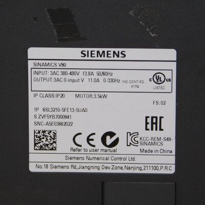 Siemens 6SL3210-5FE13-5UA0 SINAMICS V90 Servoaandrijving met 3,5 kW vermogen, 380-480 V AC ingang en IP20 bescherming