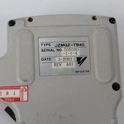 Yaskawa JZMQZ-TB40 Robot Teach Pendant met Kleurendisplay LCD Windows CE Systeem en Ergonomisch Handheld Ontwerp