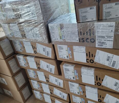 C1300-48FP-4G Layer 3 Managed PoE Switch, 48×10/100/1000 PoE+-poorten, 4×1G SFP Uplink, 740W PoE Budget