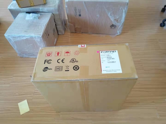 Fortinet FortiGate NGFW Middenklasse serie FG-200F FG-200F - Alleen voor apparaten