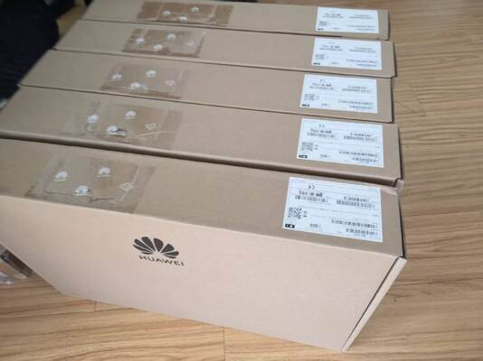 S5735-L24T4S-A-V2   24*10/100/1000BASE-T poorten, 4*GE SFP poorten, AC voeding